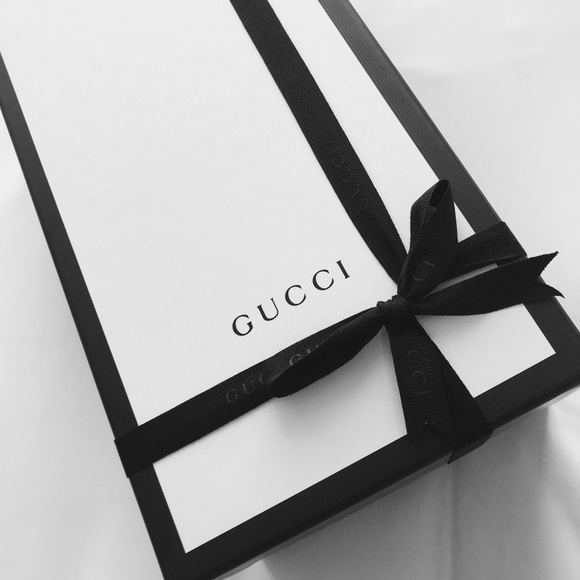 ✨Welcome to my Closet✨ - Picture 14 of 16